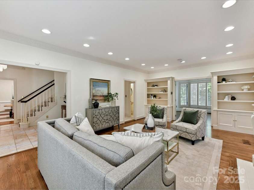 6546 Chestnut Grove Lane, Charlotte, NC 28210.  MLS# CAR4276539, YatesRealty ID 25358. 