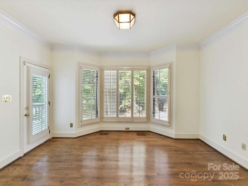 6546 Chestnut Grove Lane, Charlotte, NC 28210.  MLS# CAR4276539, YatesRealty ID 25358. Office/Den/Flex Space