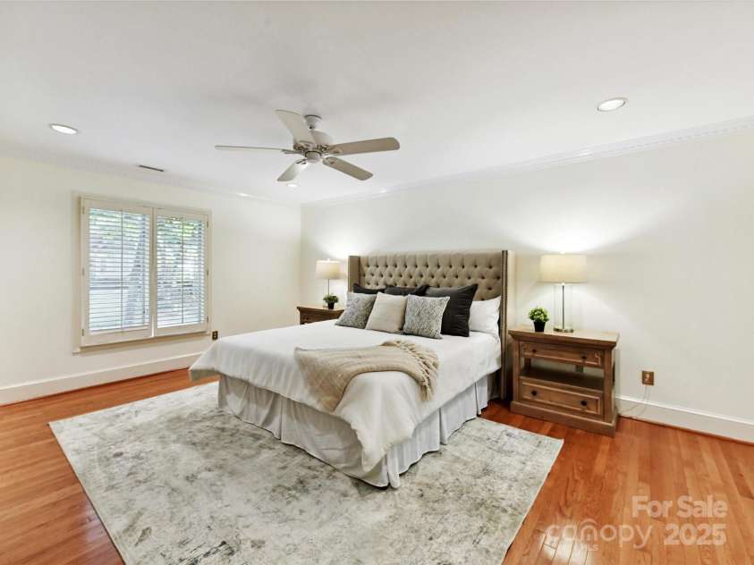 6546 Chestnut Grove Lane, Charlotte, NC 28210.  MLS# CAR4276539, YatesRealty ID 25358. Primary Bedroom