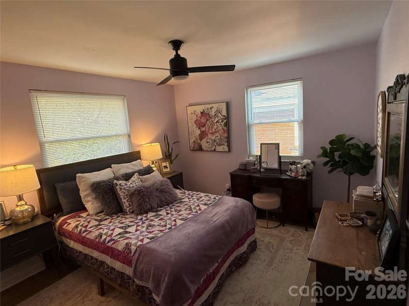 1828 Finchley Drive, Charlotte, NC 28215.  MLS# CAR4335930, YatesRealty ID 2536. Enjoy your cozy Master Bedroom.