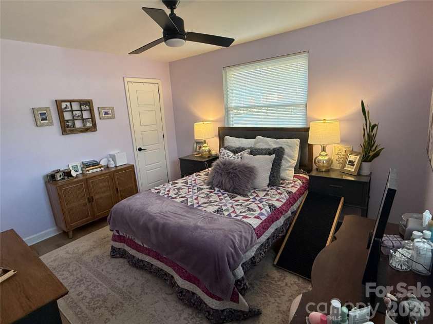 1828 Finchley Drive, Charlotte, NC 28215.  MLS# CAR4335930, YatesRealty ID 2536. Enjoy your cozy Master Bedroom.