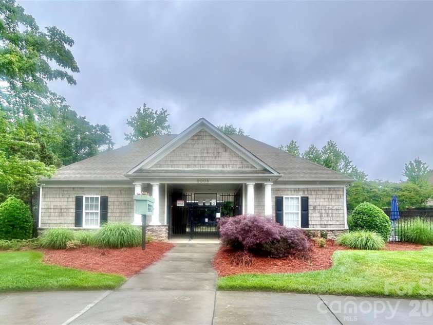 9107 Kensington Forest Drive, Harrisburg, NC 28075.  MLS# CAR4377399, YatesRealty ID 25360. 