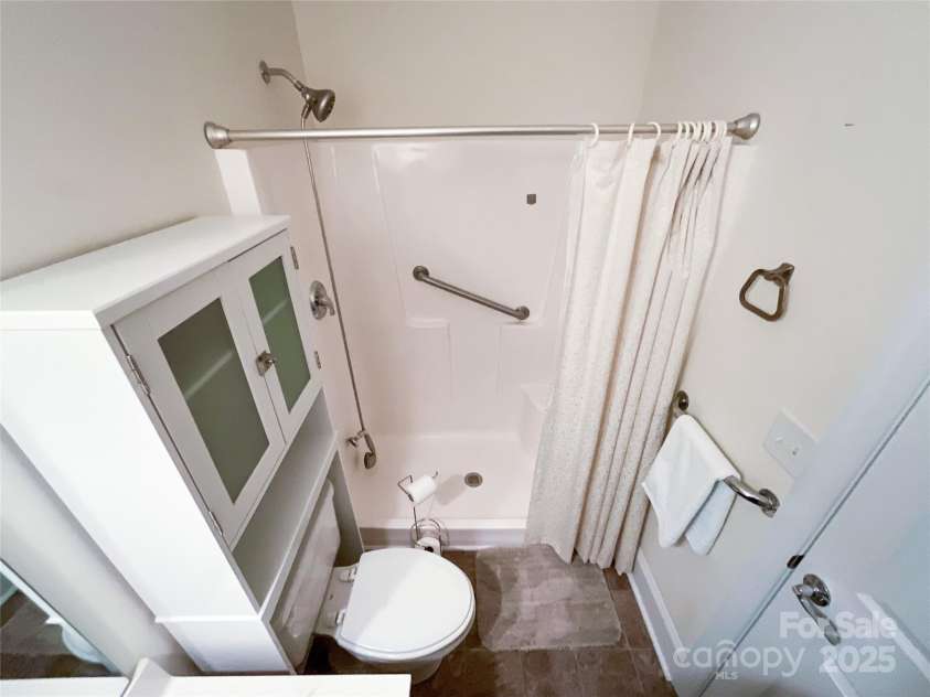 2327 Granville Place, Monroe, NC 28110.  MLS# CAR4277405, YatesRealty ID 25361. 