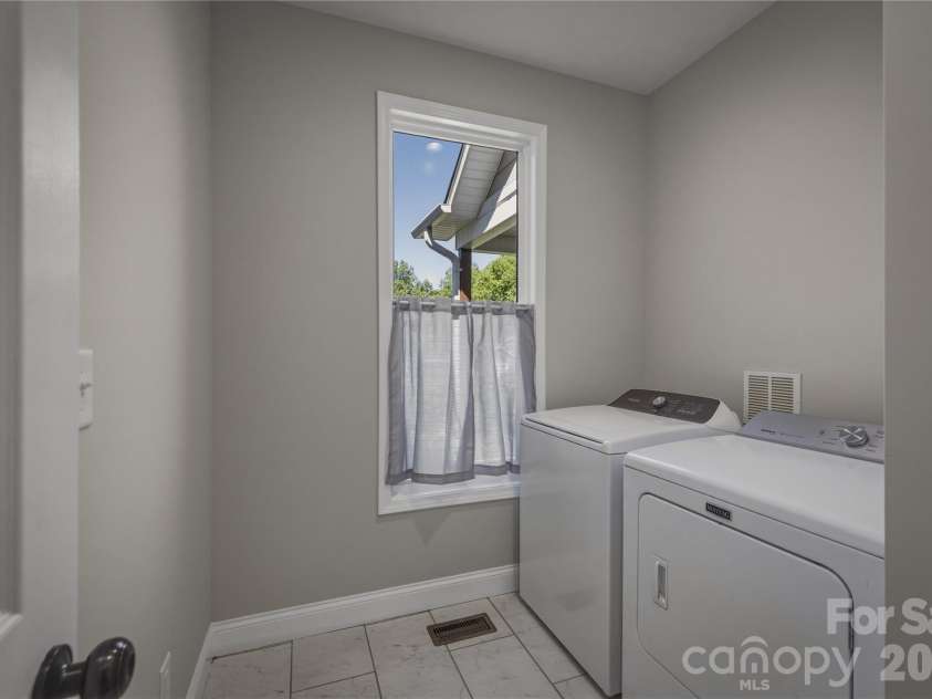 3056 Richard Street, Morganton, NC 28655.  MLS# CAR4383191, YatesRealty ID 25361. 