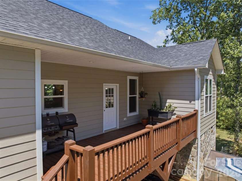3056 Richard Street, Morganton, NC 28655.  MLS# CAR4383191, YatesRealty ID 25361. 