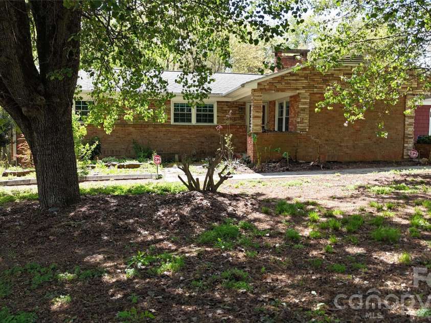 1319 Cathey Road, Charlotte, NC 28214.  MLS# CAR4366814, YatesRealty ID 25362. 1319 Cathey Rd