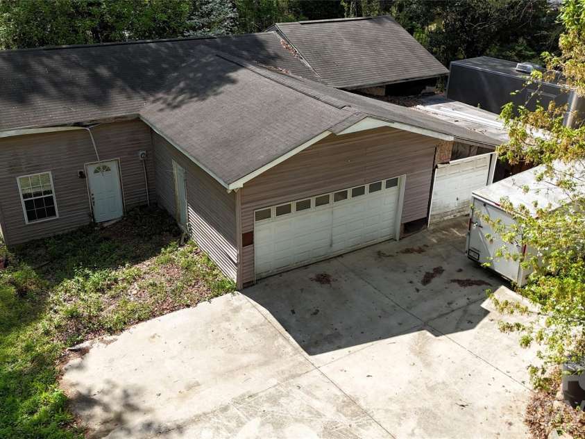 1319 Cathey Road, Charlotte, NC 28214.  MLS# CAR4366814, YatesRealty ID 25362. Shop