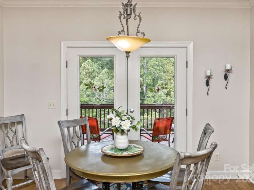 33 Stone House Road, Arden, NC 28704.  MLS# CAR4261250, YatesRealty ID 25362. 