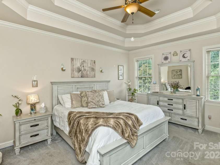 33 Stone House Road, Arden, NC 28704.  MLS# CAR4261250, YatesRealty ID 25362. 