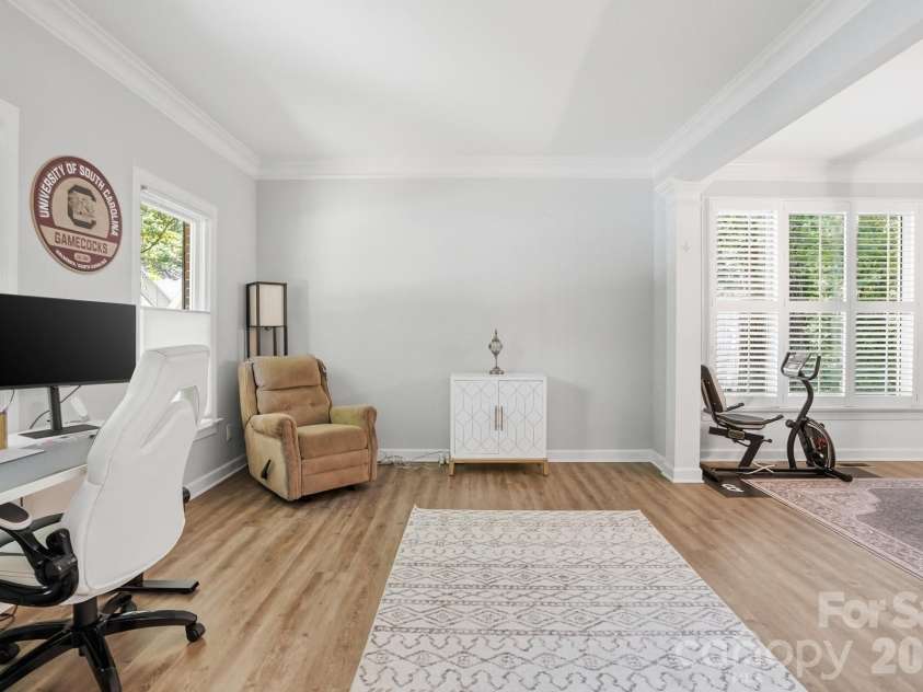 4611 Deer Cross Trail, Charlotte, NC 28269.  MLS# CAR4378584, YatesRealty ID 25363. 