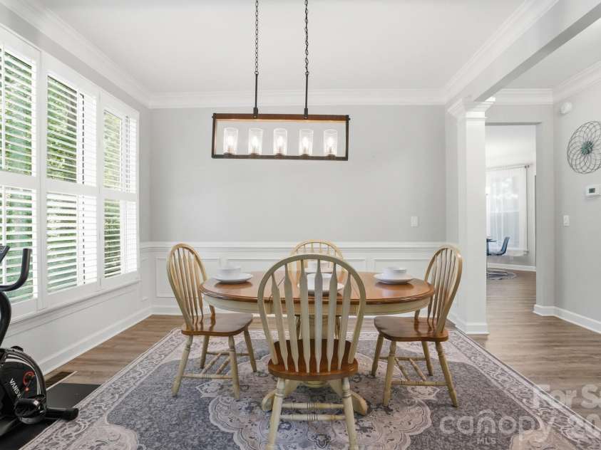 4611 Deer Cross Trail, Charlotte, NC 28269.  MLS# CAR4378584, YatesRealty ID 25363. 