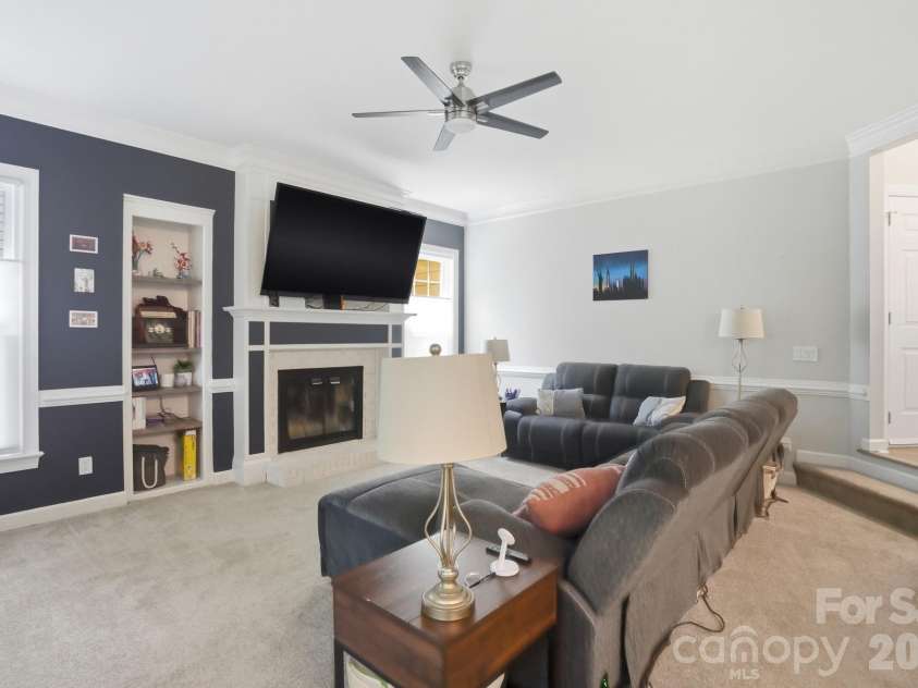 4611 Deer Cross Trail, Charlotte, NC 28269.  MLS# CAR4378584, YatesRealty ID 25363. 