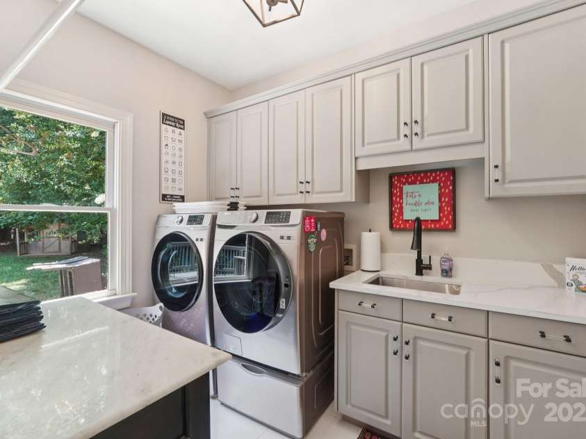 9015 Kirkley Court, Charlotte, NC 28277.  MLS# CAR4276542, YatesRealty ID 25363. 