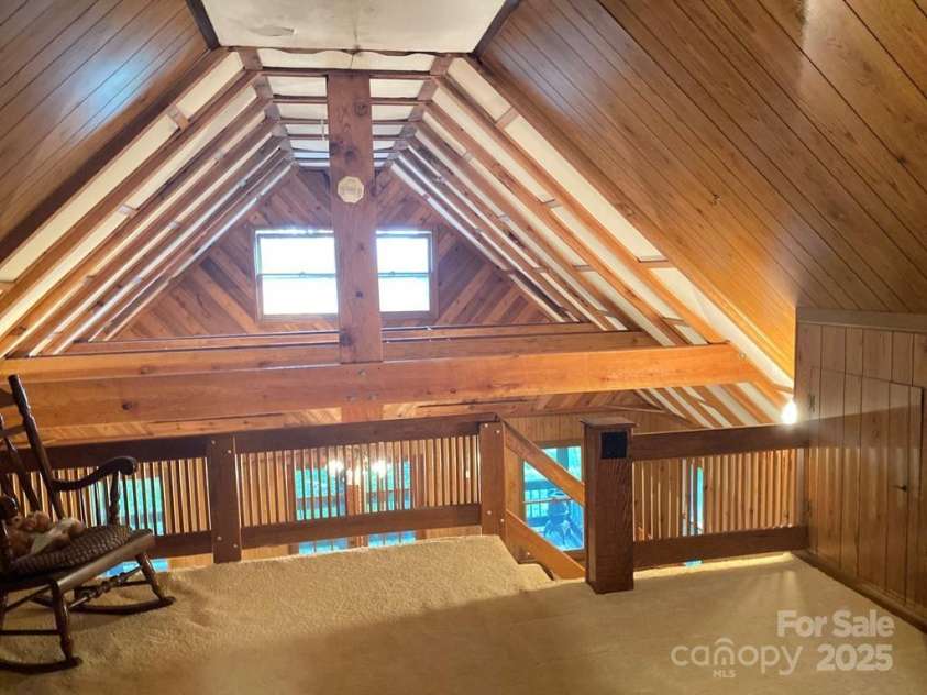 268 Poor Boy Lane, Whittier, NC 28789.  MLS# CAR4279715, YatesRealty ID 25364. 