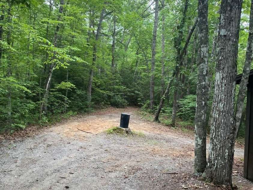 268 Poor Boy Lane, Whittier, NC 28789.  MLS# CAR4279715, YatesRealty ID 25364. 