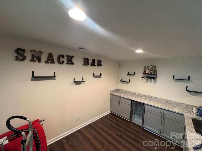 772 Rosegate Drive, Gastonia, NC 28056.  MLS# CAR4385357, YatesRealty ID 25364. 