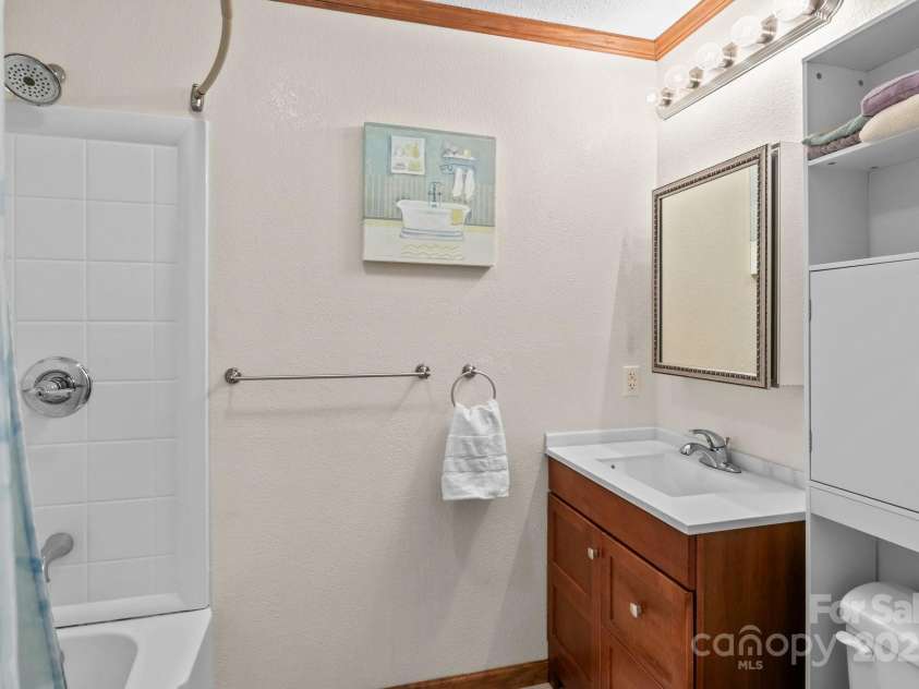 143 Bostian Lake Road, Statesville, NC 28677.  MLS# CAR4275561, YatesRealty ID 25365. Bathroom 2