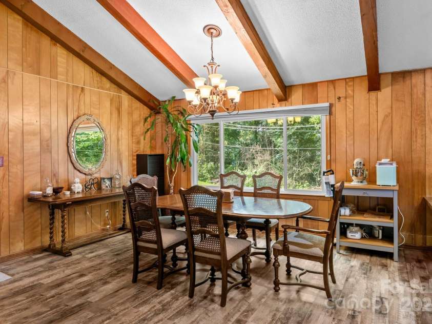 143 Bostian Lake Road, Statesville, NC 28677.  MLS# CAR4275561, YatesRealty ID 25365. Dinning Area