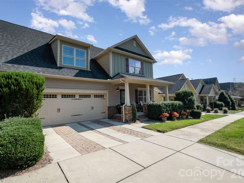 131 Aztec Circle, Mooresville, NC 28117.  MLS# CAR4362452, YatesRealty ID 25366. 