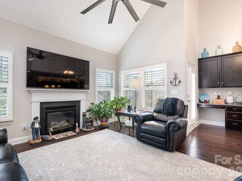 131 Aztec Circle, Mooresville, NC 28117.  MLS# CAR4362452, YatesRealty ID 25366. 