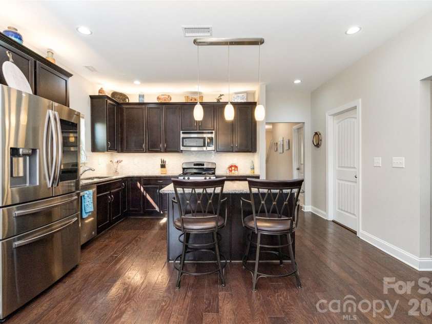 131 Aztec Circle, Mooresville, NC 28117.  MLS# CAR4362452, YatesRealty ID 25366. 