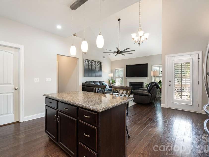 131 Aztec Circle, Mooresville, NC 28117.  MLS# CAR4362452, YatesRealty ID 25366. 