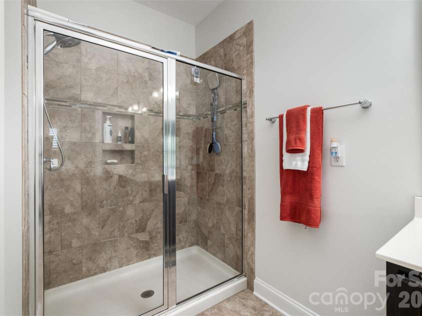 131 Aztec Circle, Mooresville, NC 28117.  MLS# CAR4362452, YatesRealty ID 25366. 
