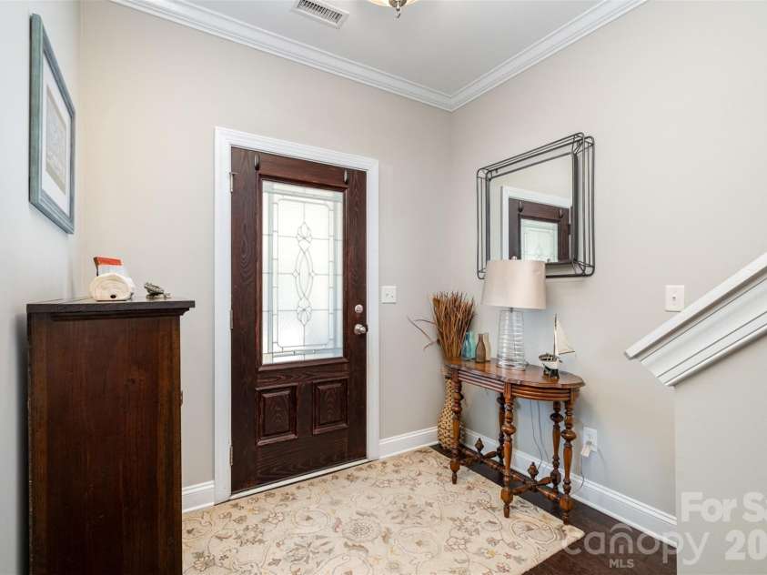 131 Aztec Circle, Mooresville, NC 28117.  MLS# CAR4362452, YatesRealty ID 25366. Entry foyer