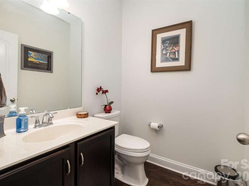 131 Aztec Circle, Mooresville, NC 28117.  MLS# CAR4362452, YatesRealty ID 25366. Guest Bath