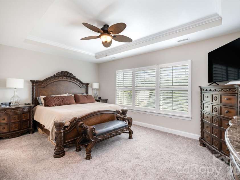 131 Aztec Circle, Mooresville, NC 28117.  MLS# CAR4362452, YatesRealty ID 25366. Primary BR with trey ceiling