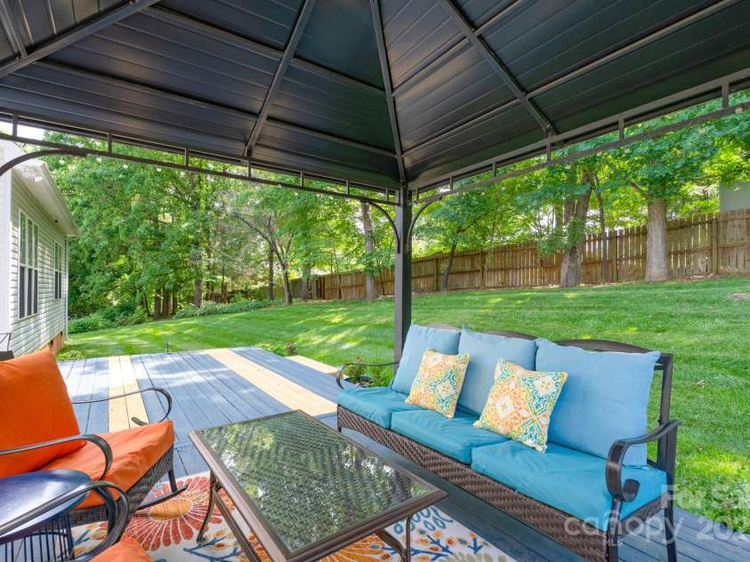 1643 Essex Hall Drive, Rock Hill, SC 29730.  MLS# CAR4258475, YatesRealty ID 25366. 