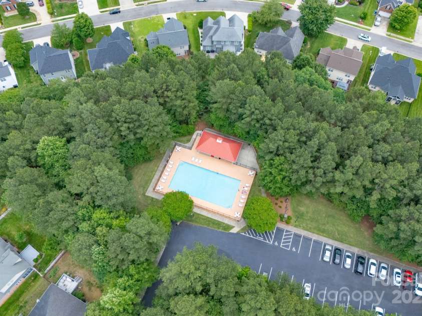 1643 Essex Hall Drive, Rock Hill, SC 29730.  MLS# CAR4258475, YatesRealty ID 25366. Community pool