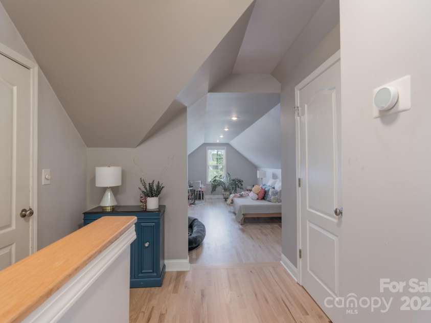 1643 Essex Hall Drive, Rock Hill, SC 29730.  MLS# CAR4258475, YatesRealty ID 25366. Upstairs Hallway