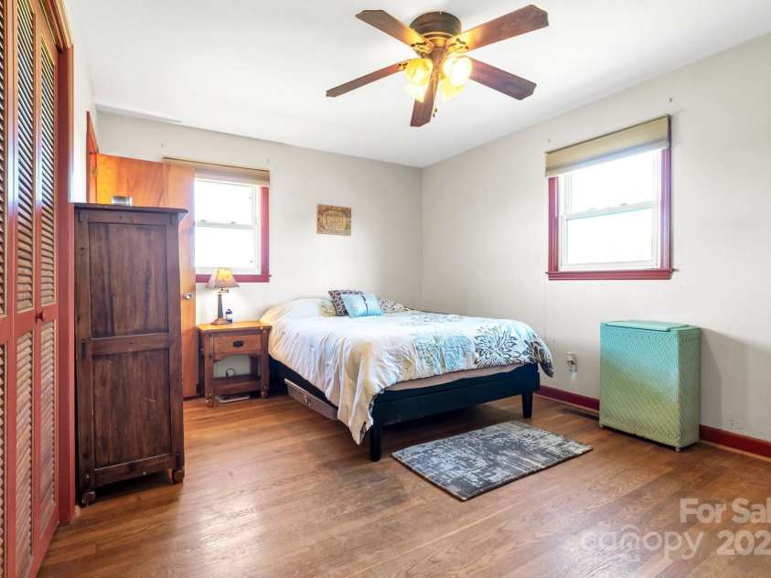 550 Old Newfound Road, Leicester, NC 28748.  MLS# CAR4249093, YatesRealty ID 25367. Primary bedroom