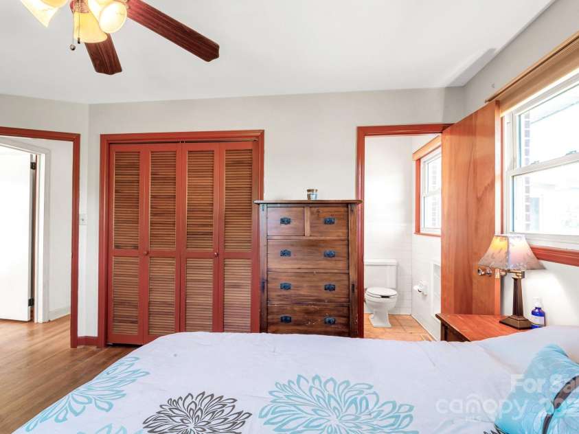 550 Old Newfound Road, Leicester, NC 28748.  MLS# CAR4249093, YatesRealty ID 25367. Primary Bedroom