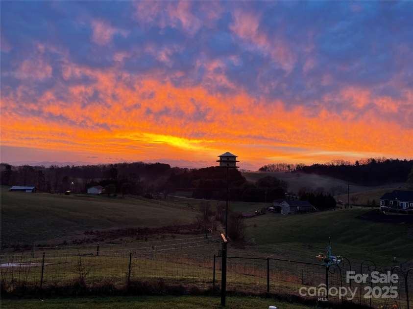 550 Old Newfound Road, Leicester, NC 28748.  MLS# CAR4249093, YatesRealty ID 25367. Sunrise!