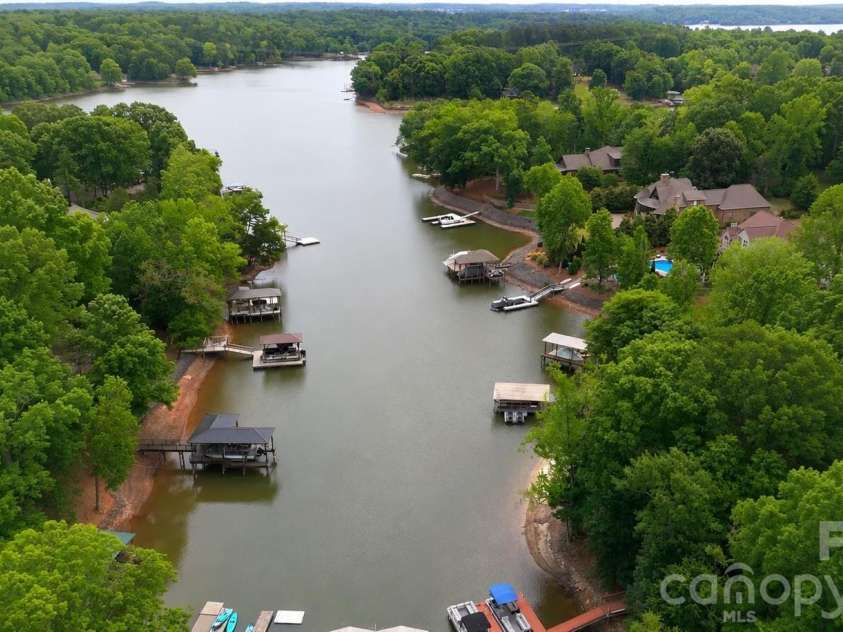 616 Winter Walk Lane, Clover, SC 29710.  MLS# CAR4380064, YatesRealty ID 25367. 