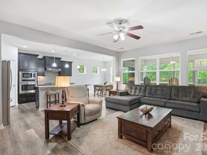 616 Winter Walk Lane, Clover, SC 29710.  MLS# CAR4380064, YatesRealty ID 25367. Living Room