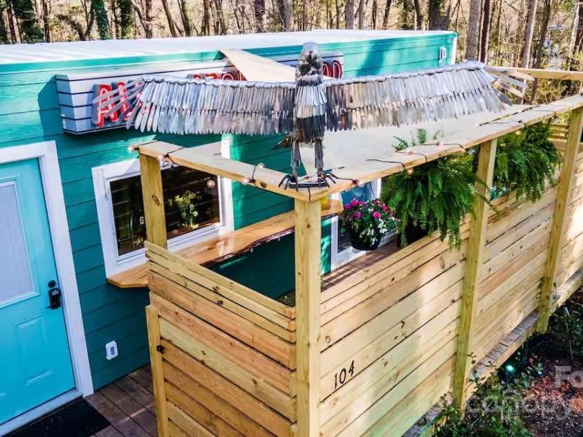 401 Church Street, Warrenton, NC 27589.  MLS# CAR4269266, YatesRealty ID 25368. 