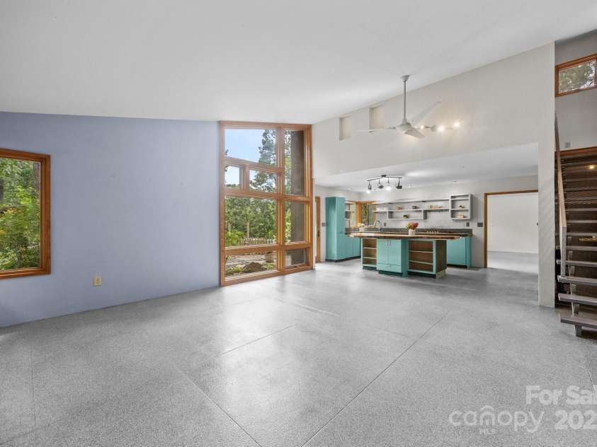 27 Rosebud Lane, Fairview, NC 28730.  MLS# CAR4273615, YatesRealty ID 25369. 