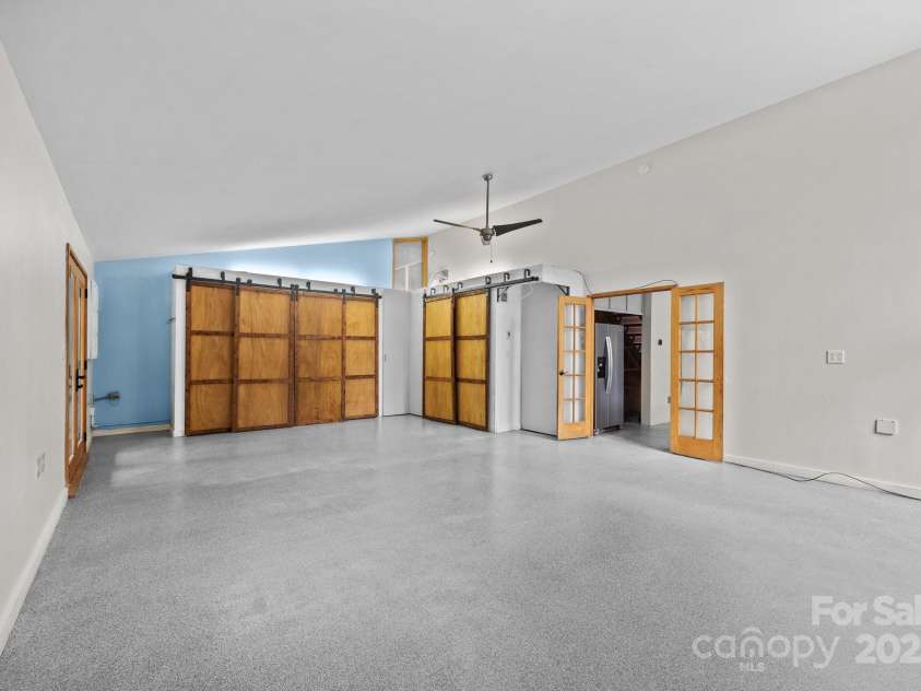 27 Rosebud Lane, Fairview, NC 28730.  MLS# CAR4273615, YatesRealty ID 25369. 