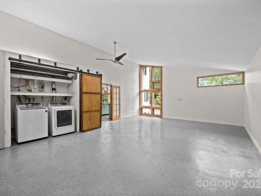 27 Rosebud Lane, Fairview, NC 28730.  MLS# CAR4273615, YatesRealty ID 25369. 