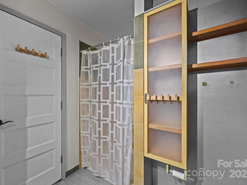 27 Rosebud Lane, Fairview, NC 28730.  MLS# CAR4273615, YatesRealty ID 25369. 