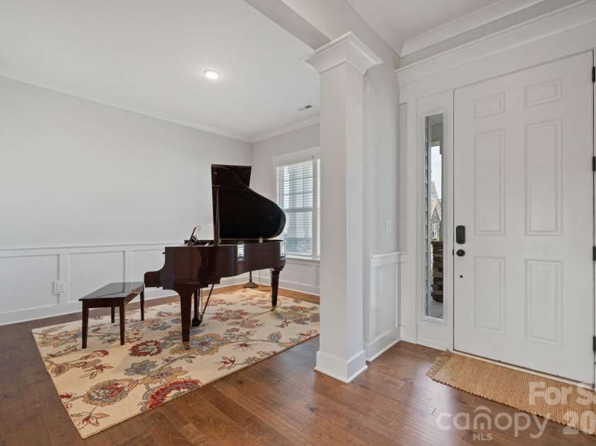 4689 Kingswood Drive, Fort Mill, SC 29707.  MLS# CAR4360868, YatesRealty ID 25369. 