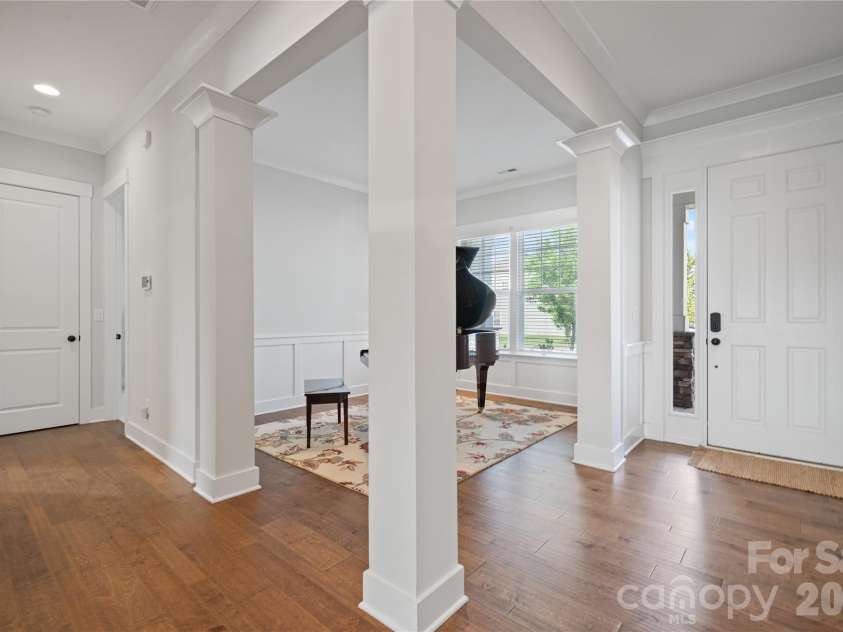 4689 Kingswood Drive, Fort Mill, SC 29707.  MLS# CAR4360868, YatesRealty ID 25369. 