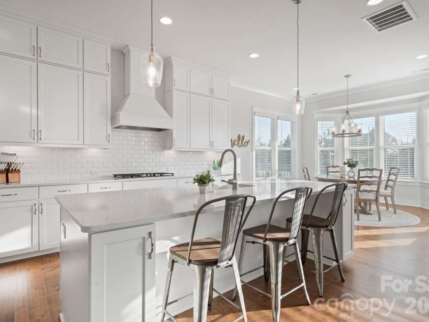 4689 Kingswood Drive, Fort Mill, SC 29707.  MLS# CAR4360868, YatesRealty ID 25369. 