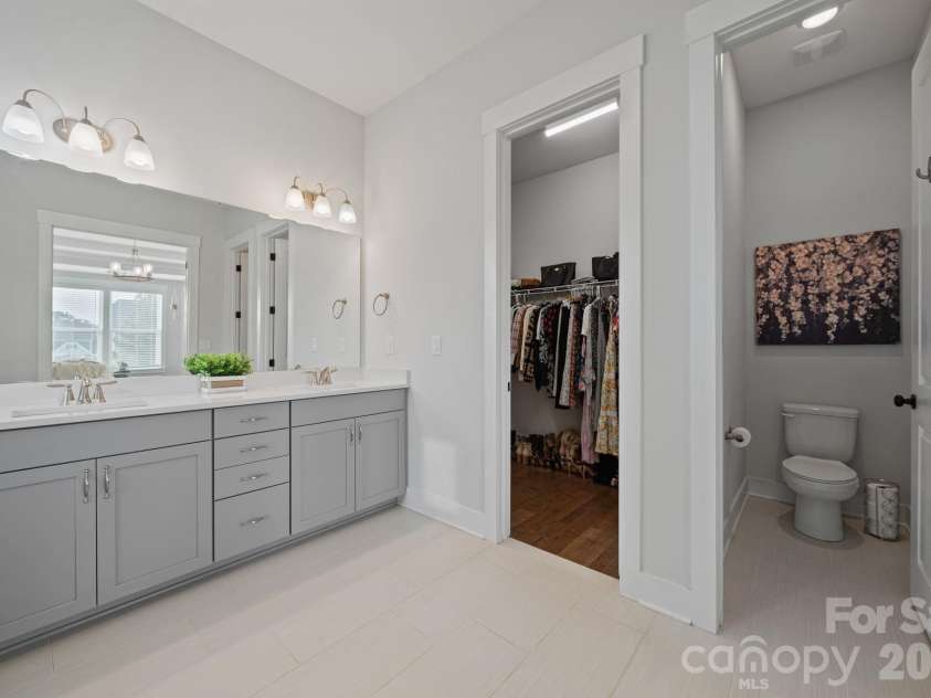 4689 Kingswood Drive, Fort Mill, SC 29707.  MLS# CAR4360868, YatesRealty ID 25369. 