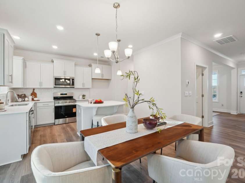 109 Ventnor Way, Mooresville, NC 28115.  MLS# CAR4336770, YatesRealty ID 2537. 