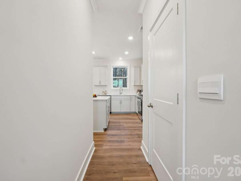 109 Ventnor Way, Mooresville, NC 28115.  MLS# CAR4336770, YatesRealty ID 2537. 