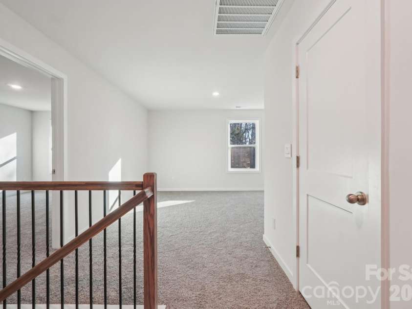 109 Ventnor Way, Mooresville, NC 28115.  MLS# CAR4336770, YatesRealty ID 2537. 